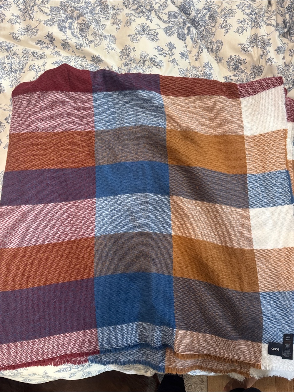 Cozy Multicolor Plaid Oversized Scarf - Blue, Brown, Rust